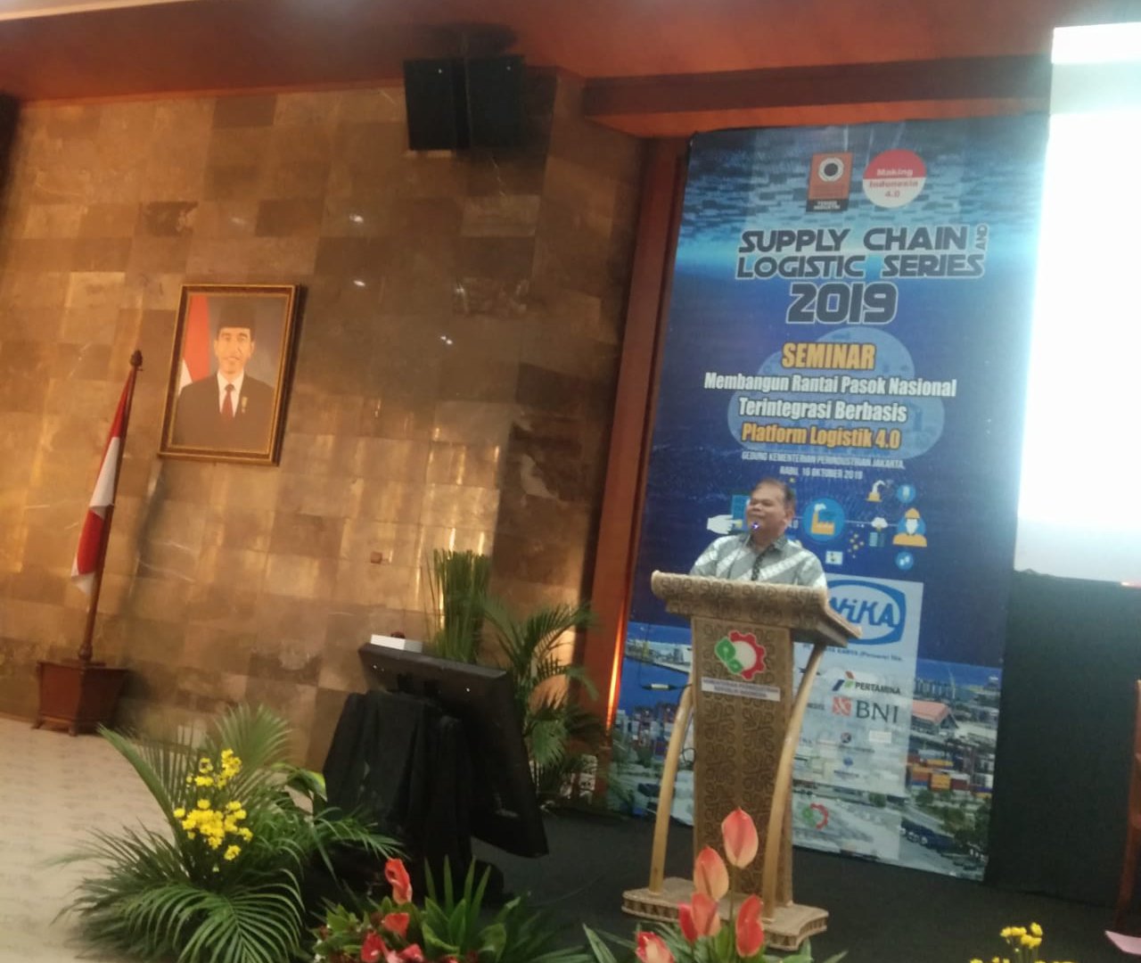 Seminar Membangun Rantai Pasok Nasional Terintegrasi Berbasis Platform Logistik 4.0 (Sesi 1)